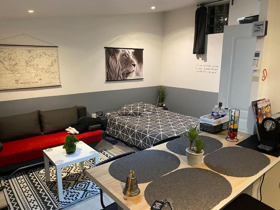 Charmant Studio Apartment *